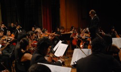 Violinista alemán en 6to. Concierto de Temporada de la OSN|Alemaniaygua violín mbopuhára oĩta OSN Mba’epuporã poteĩhápe imagen
