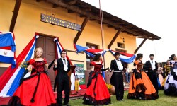 Inauguracion del Centro Cultural “Guavira Poty” de Gral. Bernardino Caballero imagen