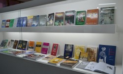 Se habilitó la muestra de Libros del Bicentenario|Oñemoñepyrũ Sandykõi Aranduka jehechauka imagen