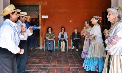 Con chipa asador y danzas paraguayas se conmemoró el Día Nacional del Folclore imagen