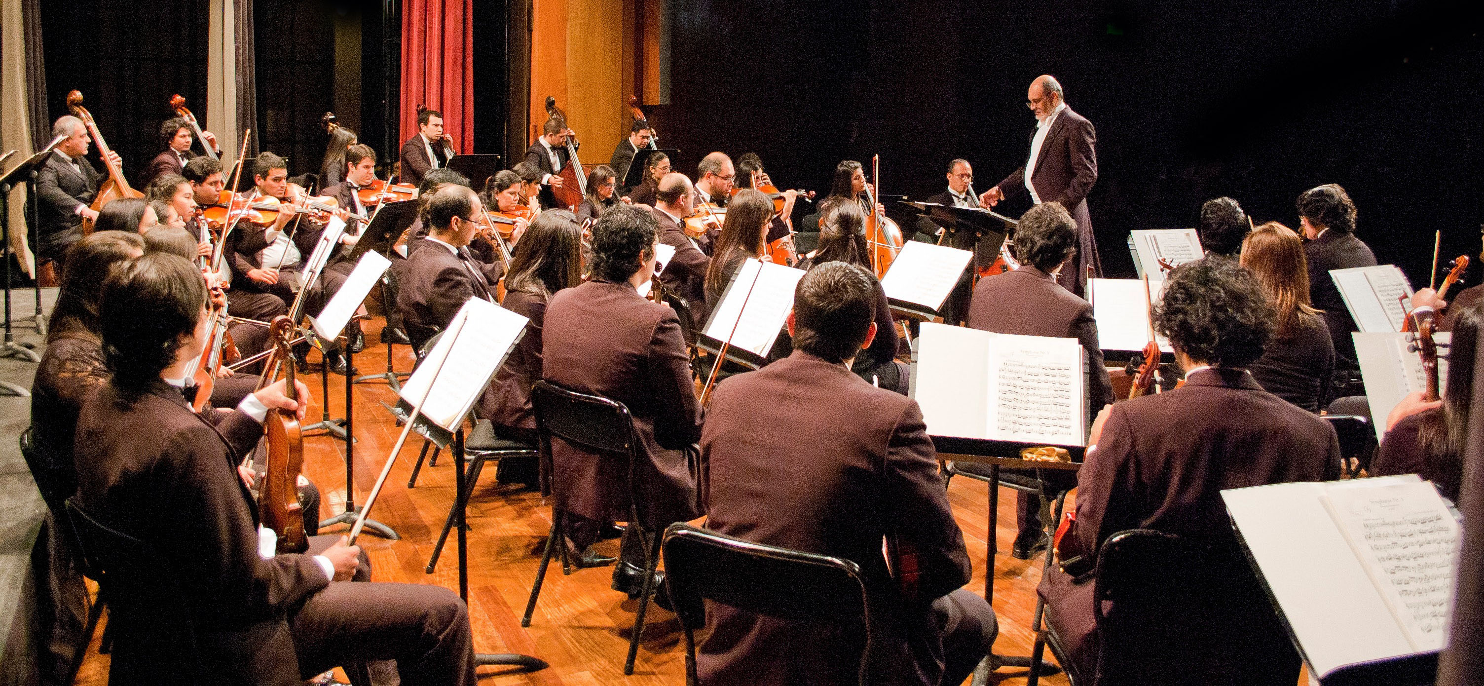 La Orquesta Sinfónica Nacional llega a colegios de Luque imagen