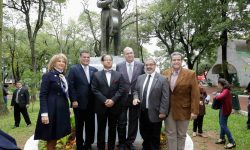 La Plaza Uruguaya cuenta con escultura de Mangoré imagen