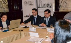 Primera participación del Ministro Capdevila en sesión de la Comisión Sesquicentenario imagen