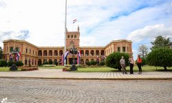 Acuerdan acciones interinstitucionales para futura habilitación del adoquinado frente al Palacio de López imagen