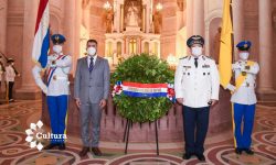 SNC conmemoró el Día Nacional de los Héroes con solemne acto frente al Panteón imagen