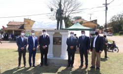 Autoridades inauguraron el «Monumento Niño Mártir» en la ciudad de Eusebio Ayala imagen