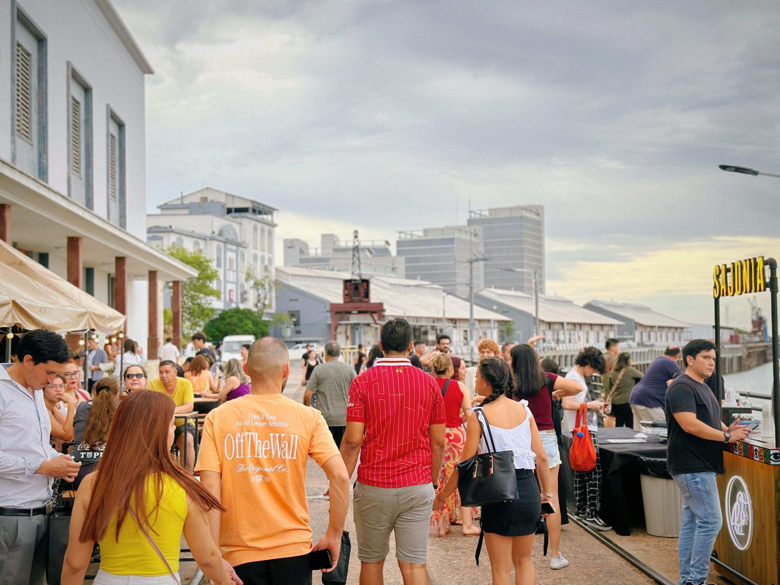 Embarcate: baile libre, música, feria y gastronomía en el Puerto imagen