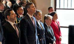 Presidente de la República homenajeó a constituyentes de 1992 en apertura de muestra sobre la historia constitucional del Paraguay